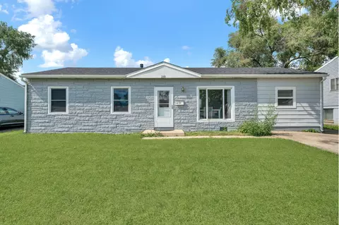 210 Murphy Dr, Romeoville, IL 60446