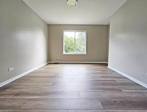 Living - 28847 Pilgrims Pass, Lakemoor, IL 60051 photo 8 of 8