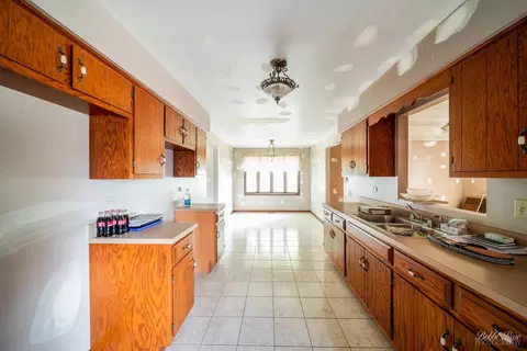 Kitchen - 1917 Cumberland Dr, Plainfield, IL 60586 photo 1 of 2