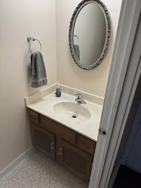207 Gregory St #5, Aurora, IL 60504 photo 10
