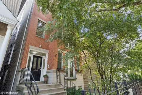1511 W Oakdale Ave #2, Chicago, IL 60657