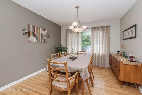 Dining - 15205 Pine Dr, Oak Forest, IL 60452 photo 1 of 1