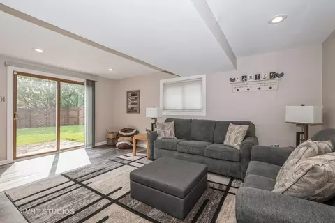 Other - 15205 Pine Dr, Oak Forest, IL 60452 photo 1 of 3