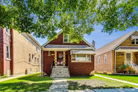 4351 S Komensky St, Chicago, IL 60632