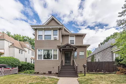 1933 W Lunt Ave, Chicago, IL 60626
