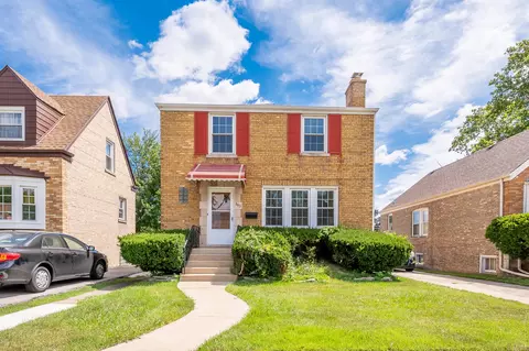 353 Bellwood Ave, Bellwood, IL 60104