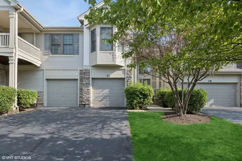 20 E Orchard Ln, Palatine, IL 60067