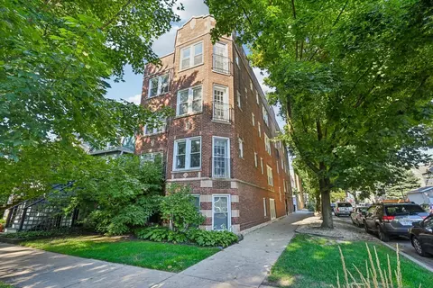 2303 W Winona St #1E, Chicago, IL 60625