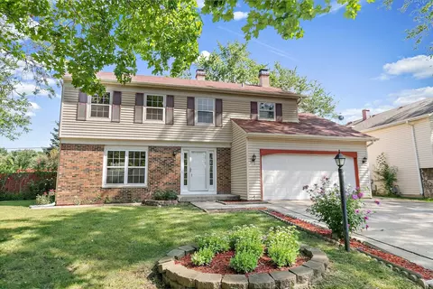 2 Spring Valley Ln, Streamwood, IL 60107