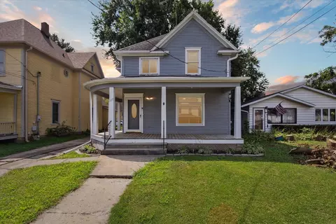 109 W Empire St, Freeport, IL 61032
