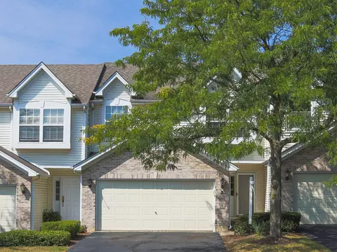 3 Sierra Ct, Lake In The Hills, IL 60156