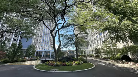 4250 N Marine Dr #632, Chicago, IL 60613