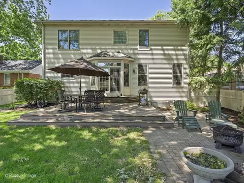 1015 S Gables Blvd, Wheaton, IL 60189 photo 26