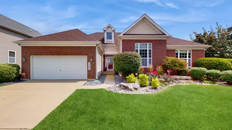 3004 Fairhaven Ln, Lake In The Hills, IL 60156
