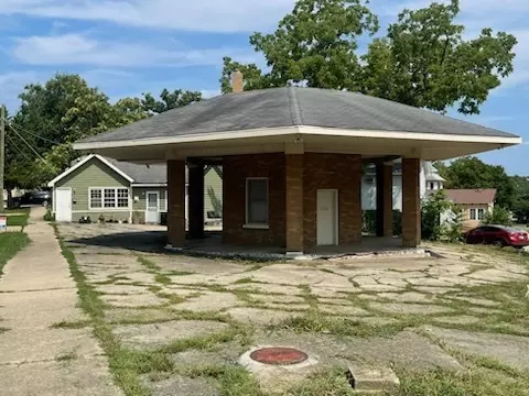 435 Washington St, Elgin, IL 60123 photo 2
