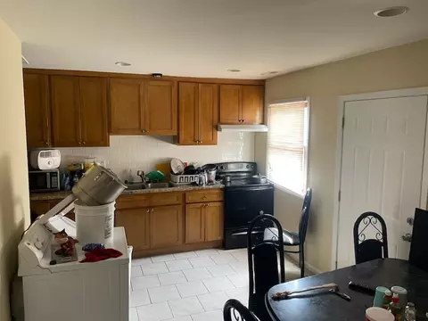 435 Washington St, Elgin, IL 60123 photo 5