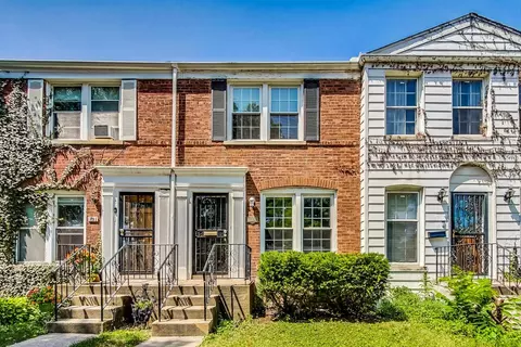 1009 S Lyman Ave, Oak Park, IL 60304