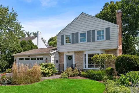 329 Rosewood Ave, Winnetka, IL 60093