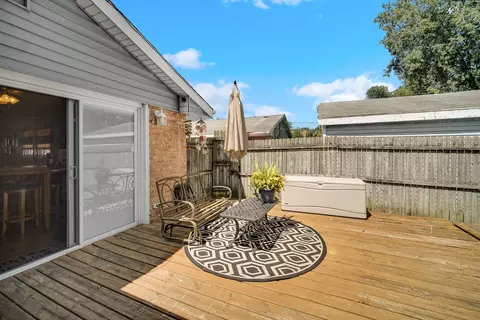 Exterior - 3129 Phillips Ave, Steger, IL 60475 photo 4 of 8
