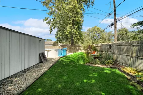 Exterior - 3129 Phillips Ave, Steger, IL 60475 photo 7 of 8