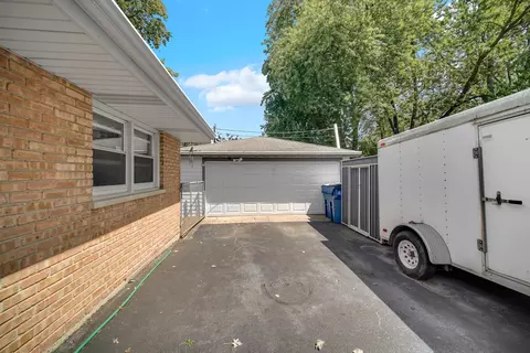 Exterior - 3129 Phillips Ave, Steger, IL 60475 photo 8 of 8