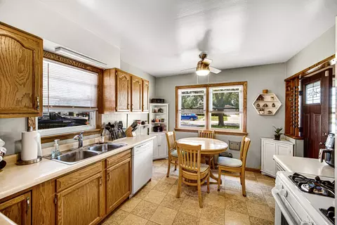 Kitchen - 3129 Phillips Ave, Steger, IL 60475 photo 1 of 2