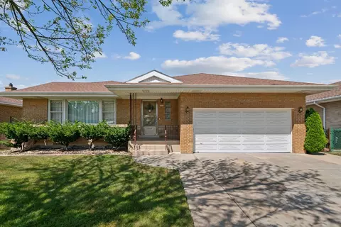 8530 W Brodman Ave, Chicago, IL 60656