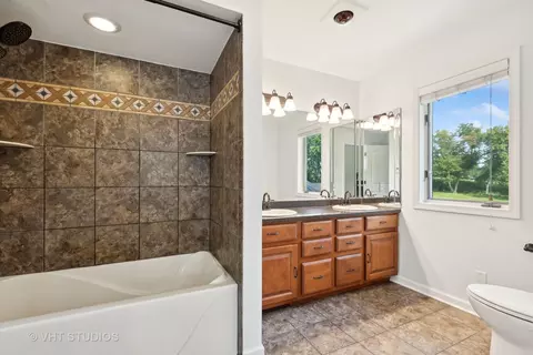 4004 E Keith Dr, Richmond, IL 60071 photo 14