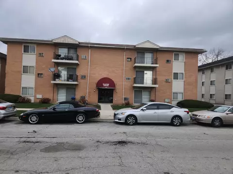 1900 Canal St #1D, Blue Island, IL 60406