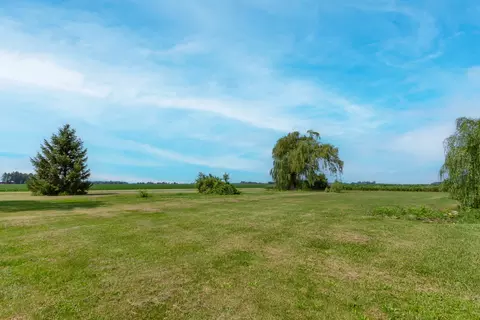 Exterior - 86 Glidden Rd, Kingston, IL 60145 photo 7 of 14