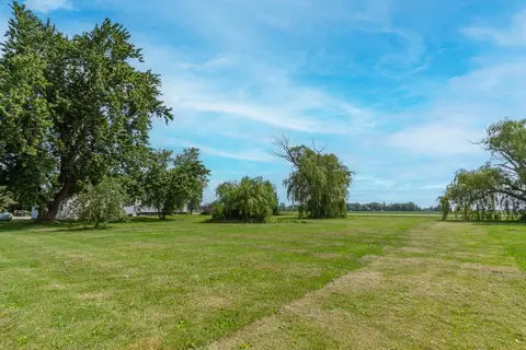 Exterior - 86 Glidden Rd, Kingston, IL 60145 photo 9 of 14