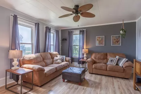 Living - 86 Glidden Rd, Kingston, IL 60145 photo 2 of 2