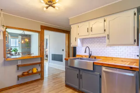 Kitchen - 86 Glidden Rd, Kingston, IL 60145 photo 2 of 2