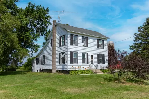 Exterior - 86 Glidden Rd, Kingston, IL 60145 photo 2 of 14