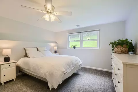 845 Park Dr, Hoffman Estates, IL 60192 photo 27