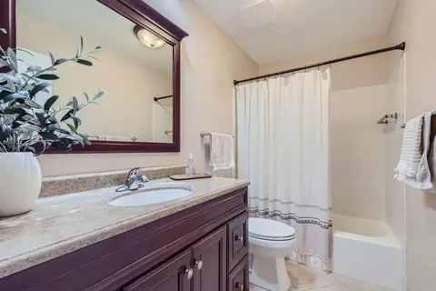 845 Park Dr, Hoffman Estates, IL 60192 photo 24