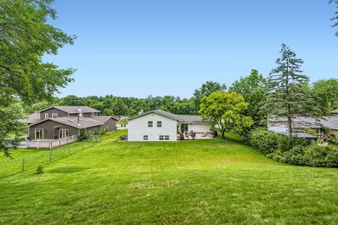 845 Park Dr, Hoffman Estates, IL 60192 photo 37