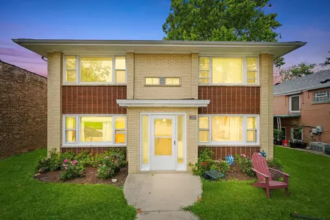 8516 Brookfield Ave, Brookfield, IL 60513