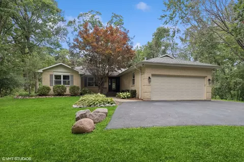 22032 W Chestnut Ridge Rd, Kildeer, IL 60047