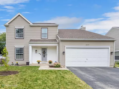 2670 Moss Ln, Aurora, IL 60504