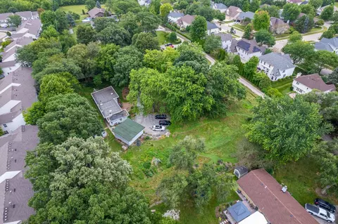 View/Area - 32 W482 Forest Dr, Aurora, IL 60502 photo 8 of 11