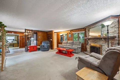 Living - 32 W482 Forest Dr, Aurora, IL 60502 photo 3 of 3