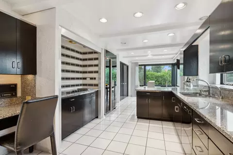 3652 Palm Canyon Dr, Northbrook, IL 60062 photo 9