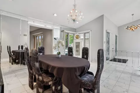 3652 Palm Canyon Dr, Northbrook, IL 60062 photo 6