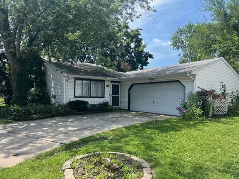 1035 Surrey Ct, Joliet, IL 60431