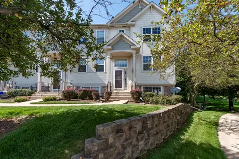 Exterior - 2871 N Augusta Dr, Wadsworth, IL 60083 photo 1 of 7