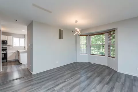 Dining - 2871 N Augusta Dr, Wadsworth, IL 60083 photo 1 of 2