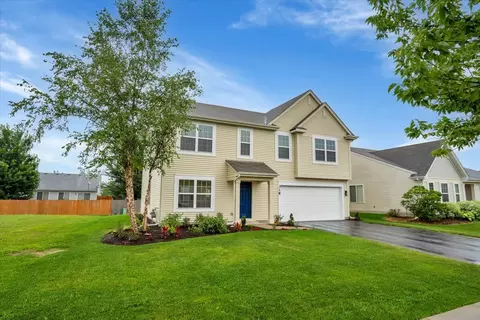 318 N Blue Jay St, Cortland, IL 60112