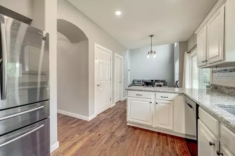 Kitchen - 11335 S Marathon Ln, Plainfield, IL 60585 photo 2 of 4