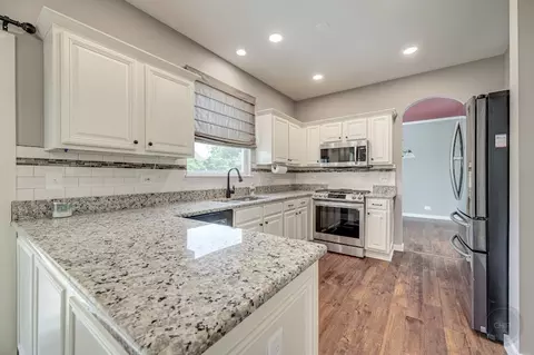 Kitchen - 11335 S Marathon Ln, Plainfield, IL 60585 photo 3 of 4